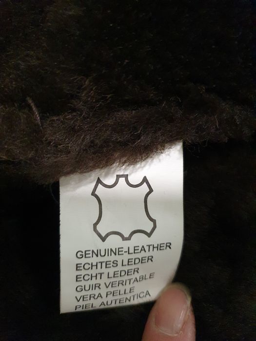 Продам дубленку на мальчика