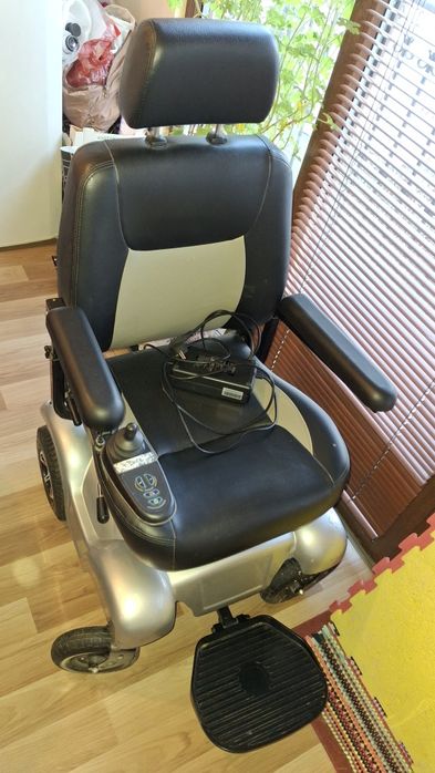 Акумулаторна Инвалина Количка - FAZZINI FS110A - Италия