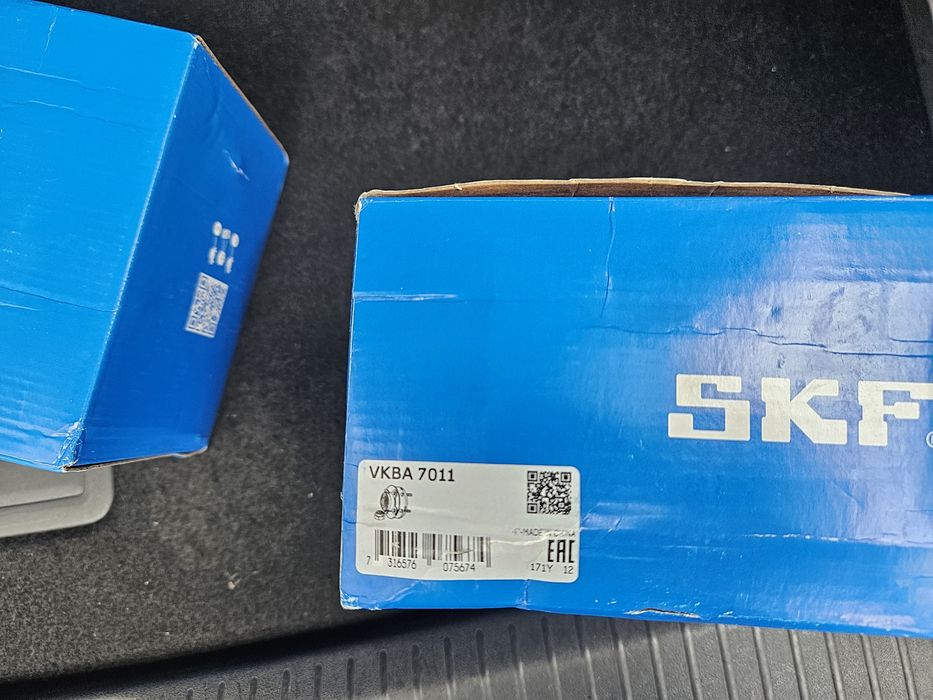 Rulmenți SKF noi
