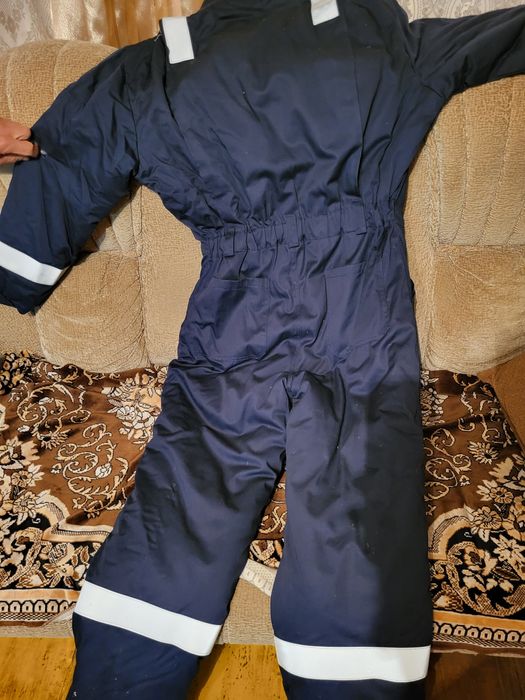 Продаётся зимний и летние комбинезоны