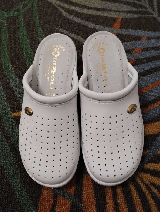 Saboți piele naturală mărimea 36