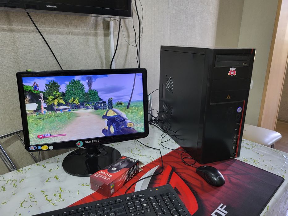 Компьютер комплект с играми .