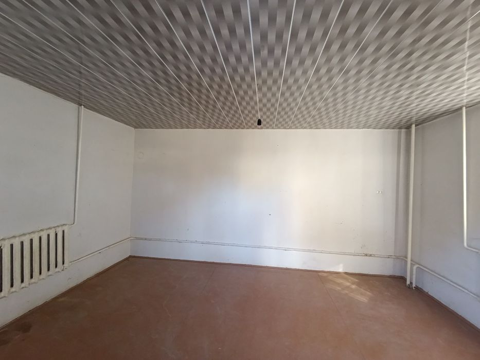 Каттакургон ш Алишер Навоий 191 уй срочно сотилади гараж описанияни ук