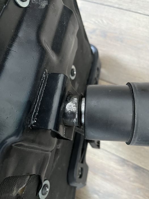 Продаю два офисных стула