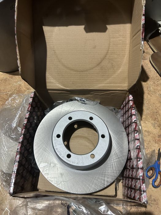 Тормозной диск hilux , 4runner