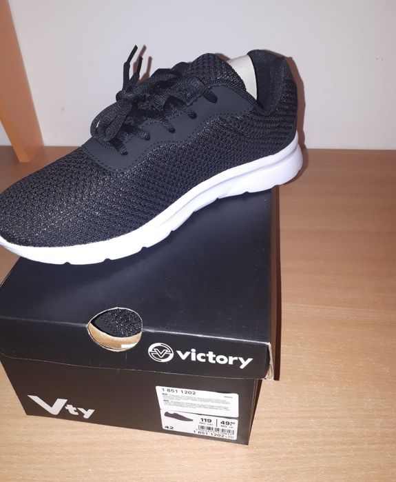 FILA adidași (in cutie, nefolositi)