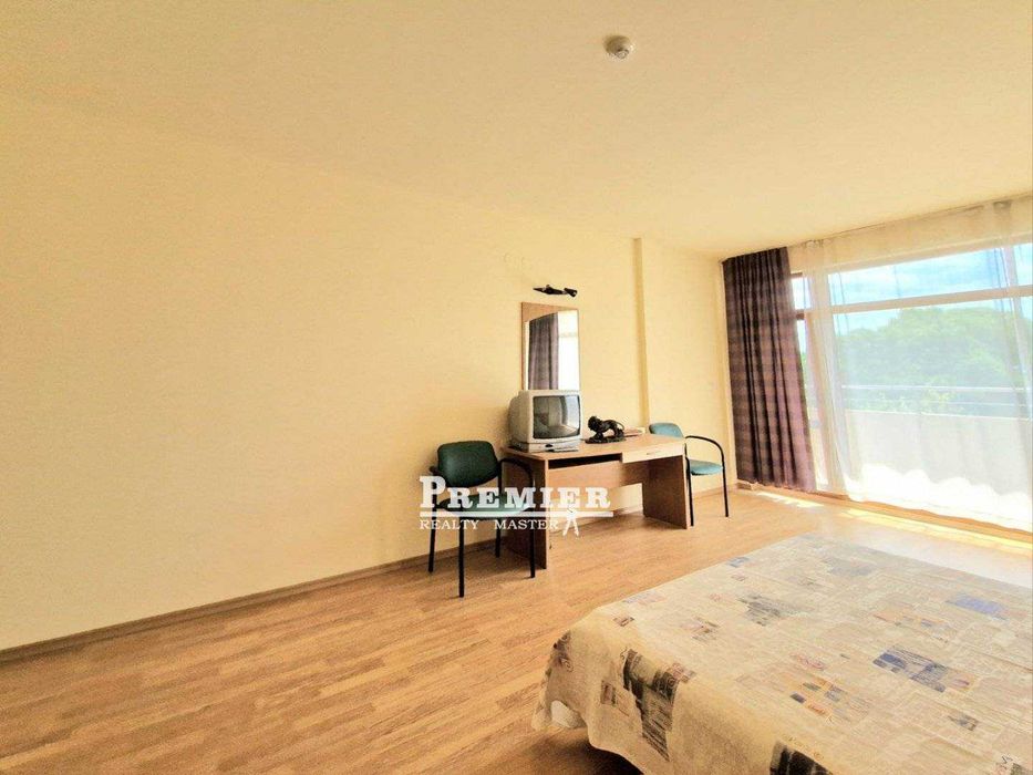 Продава се Двустаен апартамент в к.к. Слънчев бряг - 100 кв.м за 950 €/кв.м - Снимка #18