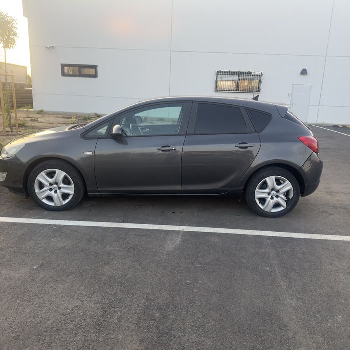 Opel astar motorina 2012