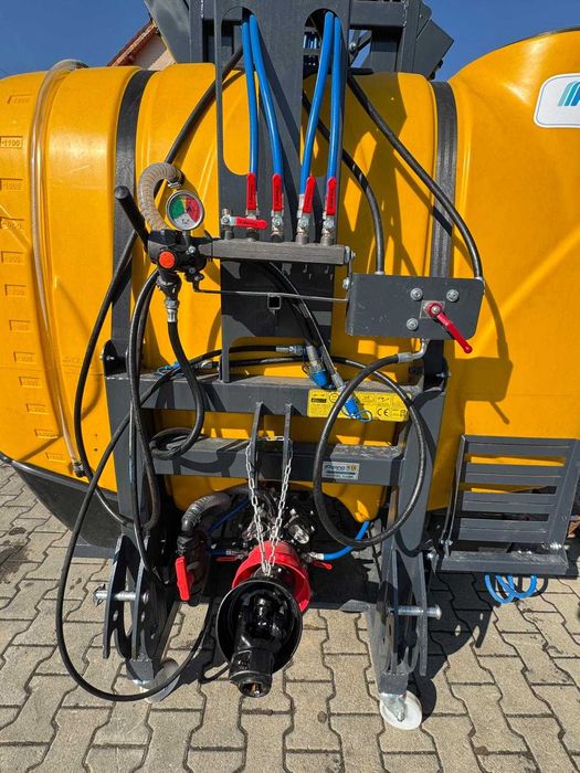 Erbicidator 1300l NOU cu lănci de 15m