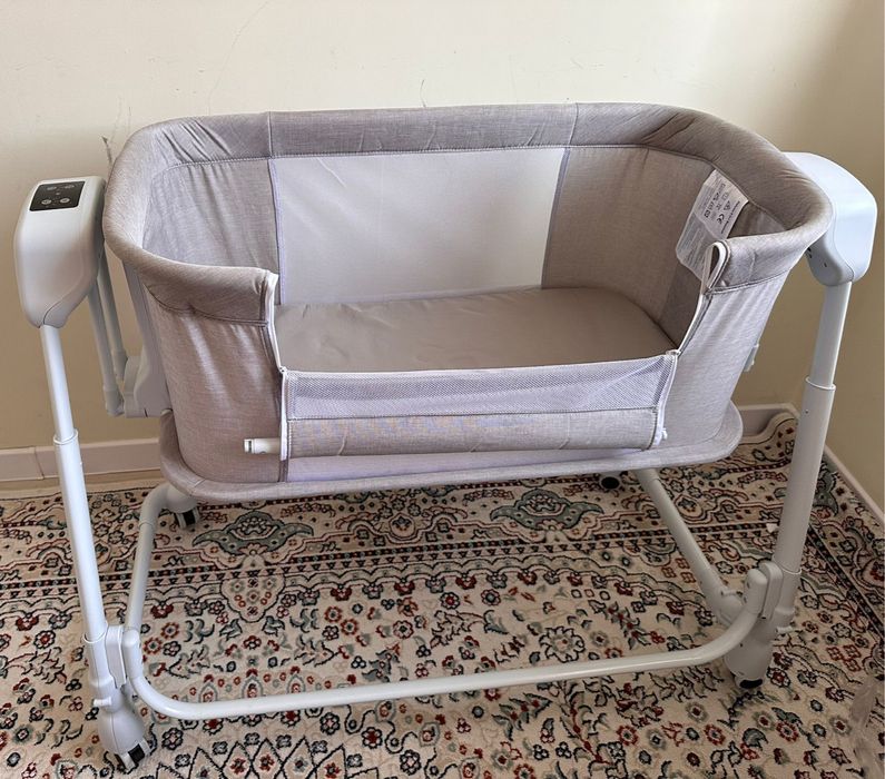 Детский электронный манеж-качалка