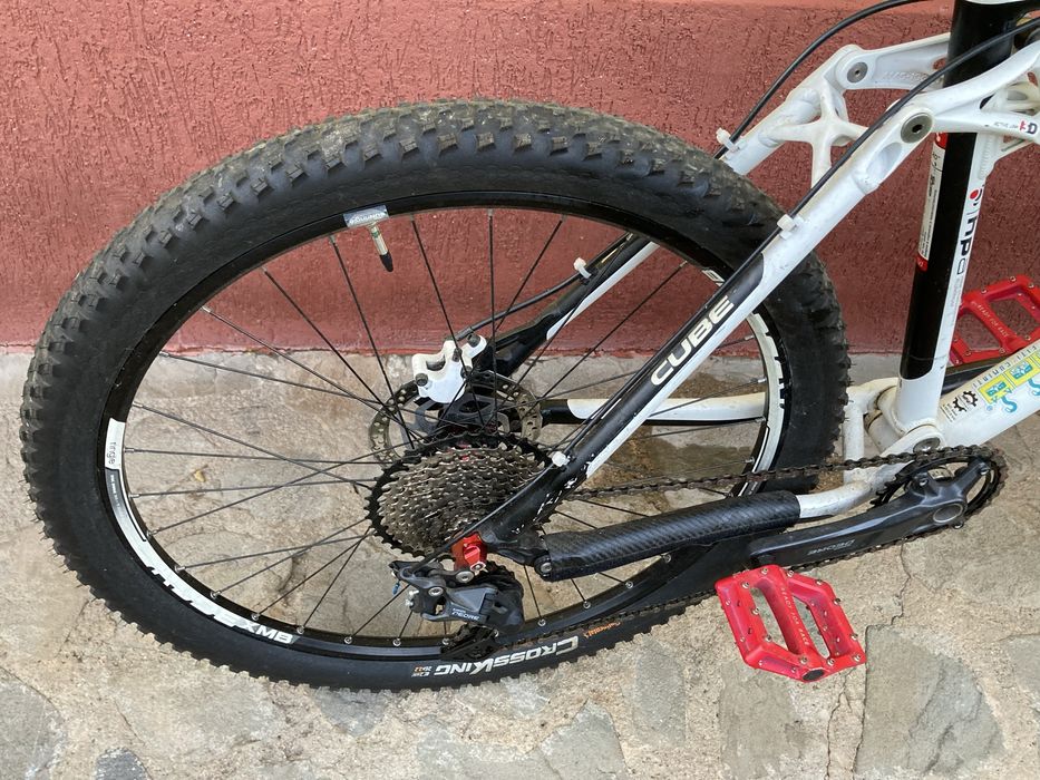 Bicileta Cube AMS 100 pro series full suspenion