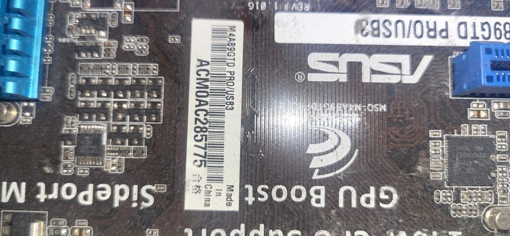 Продавам 8 ядрен процесор amd fx - 8350 black4.3 Ghz ,AM3  с охлаждане