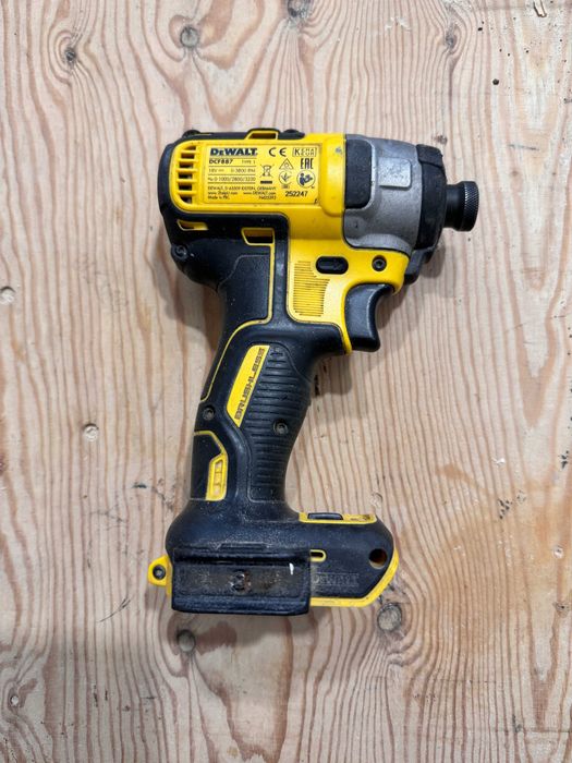 Dewalt DCF887 имакт винтоверт