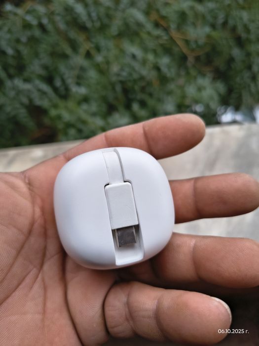 Безжични bluetooth слушалки moto buds