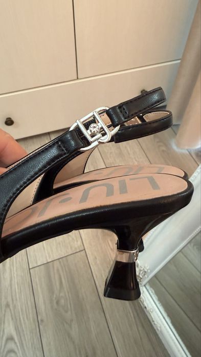 Pantofi decupati Liu Jo