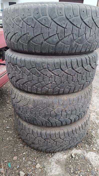 Зимняя резина 215/55/16