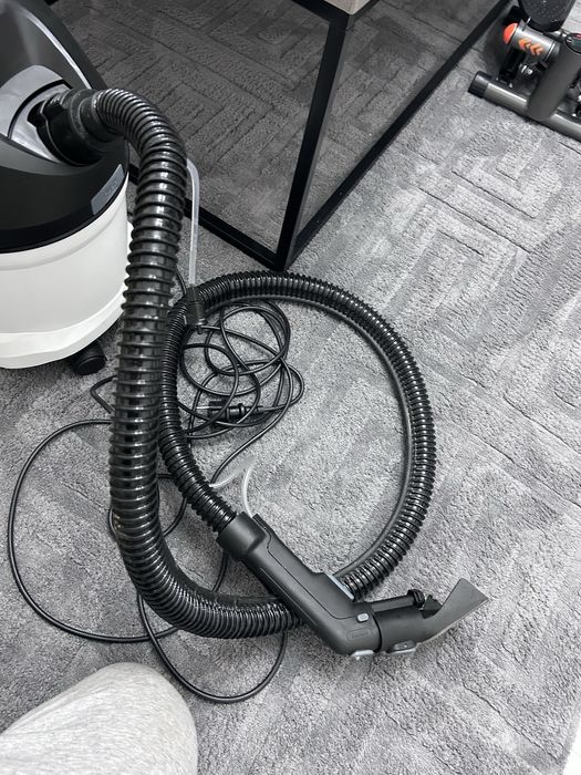 Перяща прахосмукачка Karcher SE5