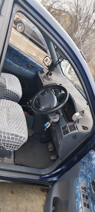 Тойота Ипсум 1996 год