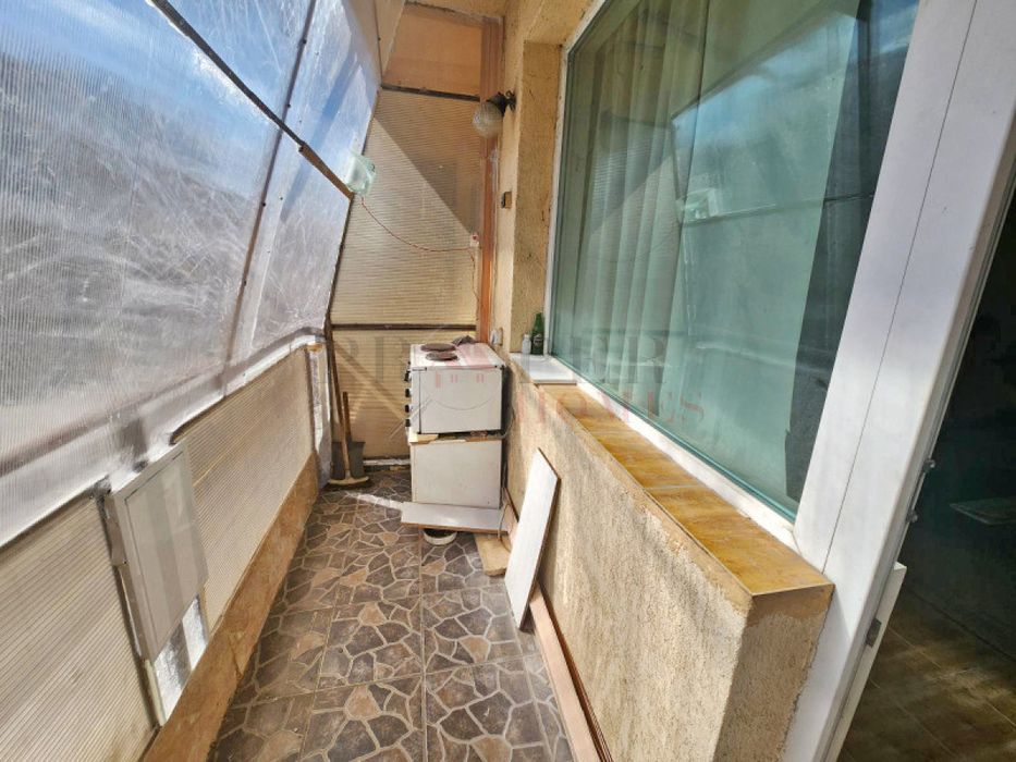 Продава се Двустаен апартамент в Велико Търново, Колю Фичето - 65 кв.м за 1293 €/кв.м - Снимка #11