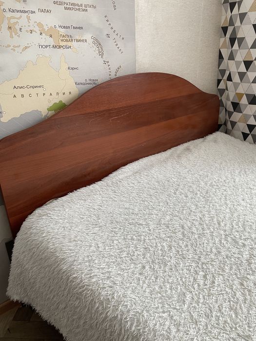 Двуспальная кровать