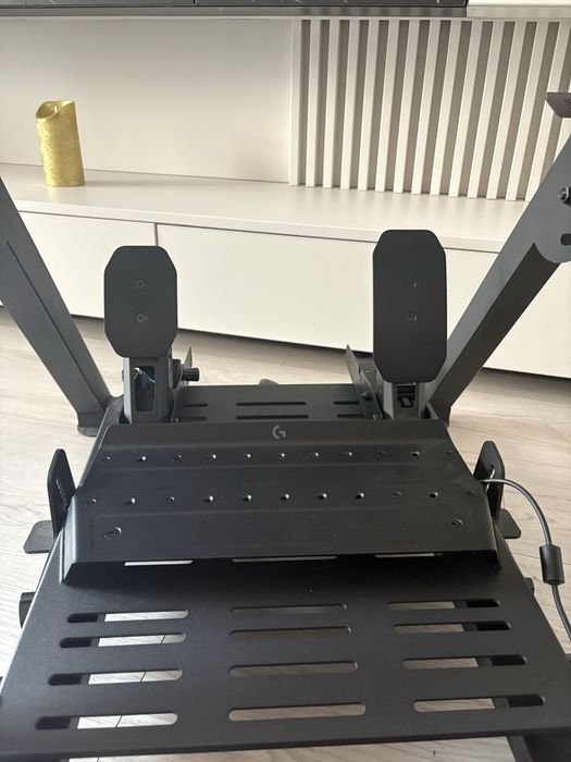 Logitech RS50 + Next level racing wheel stand 2.0
