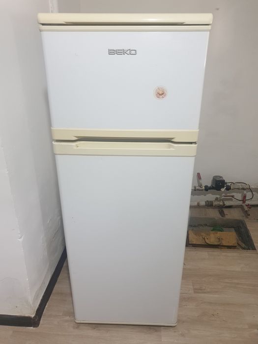Продам холодильник