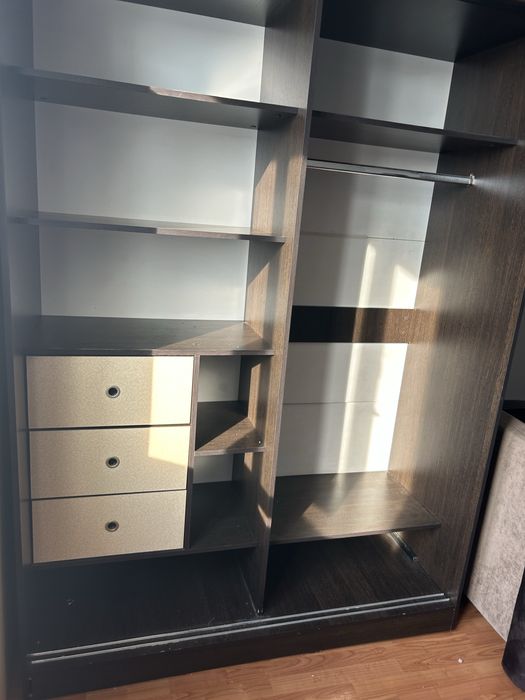 Шкаф в прихожую, в спальню, ковры