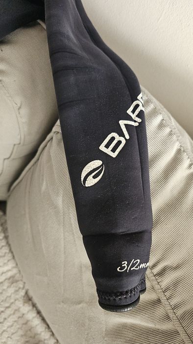 Дамски неопрен Bare Nixie 3/2  mm размер 4
