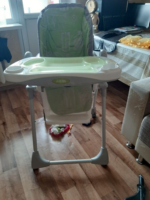 Детский стульчик для кормления