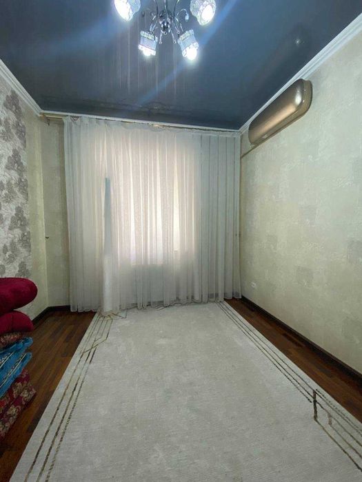 Продается Своя квартира в новостройке напротив машина базар Сергели