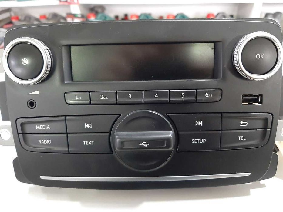 Radio mp3 bluetooth usb player dacia Logan Duster Sandero Logdgy