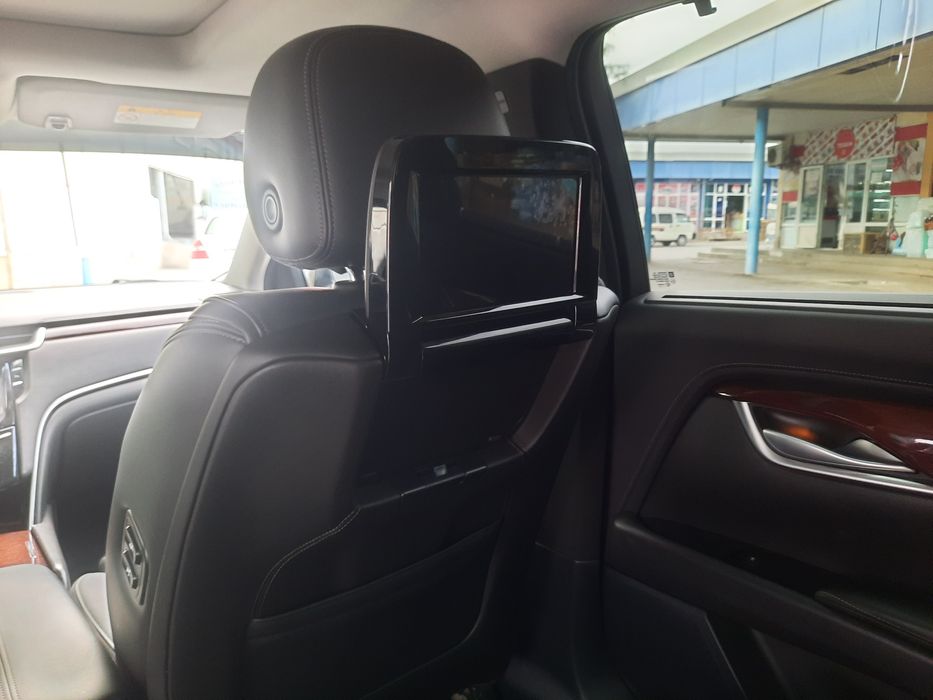 Cadillak moshin  2016