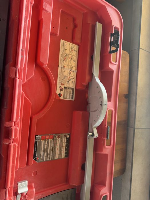 Машина за плочки  RUBI