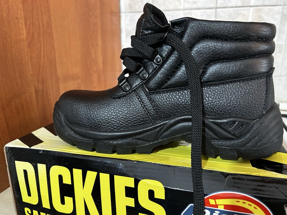 Новые Ботинки СИЗ 38 размер.