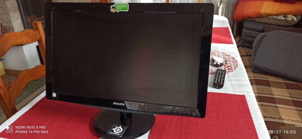 Monitoare desktop diverse