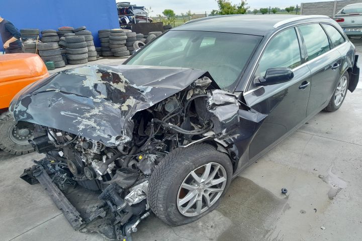 RAMPA INJECTOARE 06K133681A 06K133681A Audi A4 B8/8K (facelift)