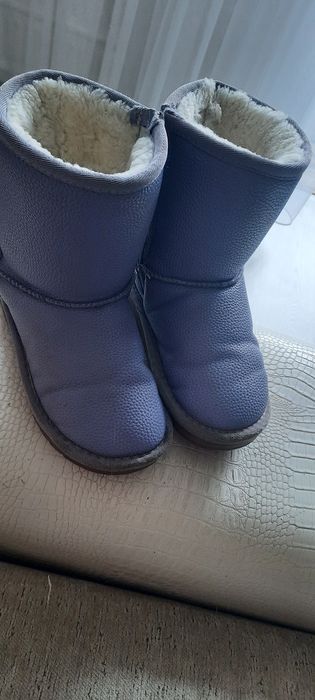 Продам детский угги