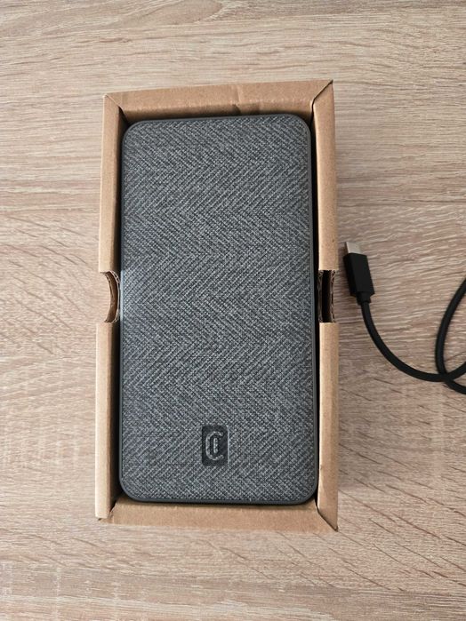 Power Bank Cellularline SHADE ULTRA+ като нова