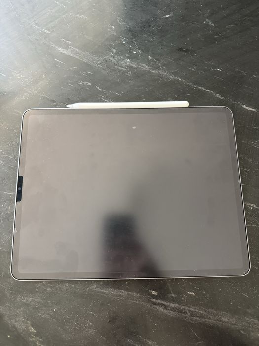 Ipad Pro 12.9 inch M2 chip (5th Generation) 256 GB + Magic Keyboard + Apple Pencil