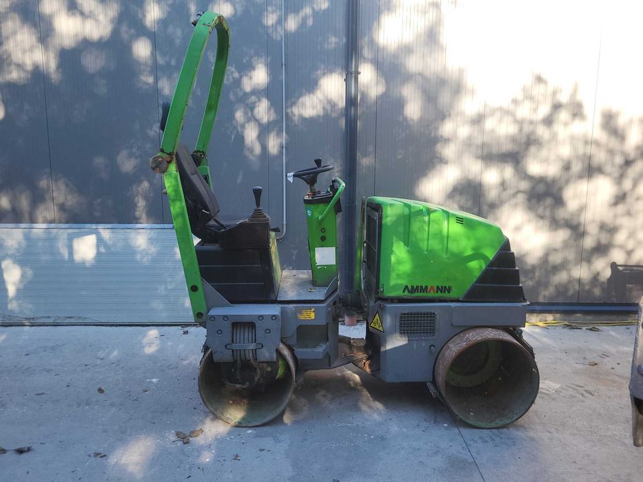 Валяк 1.6т под наем Пловдив