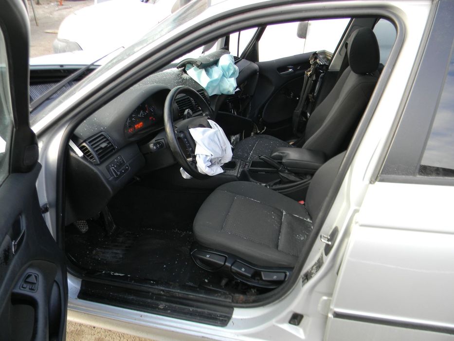 Dezmembrari  BMW 3 (E46)  1998  > 2007 320 d Motorina