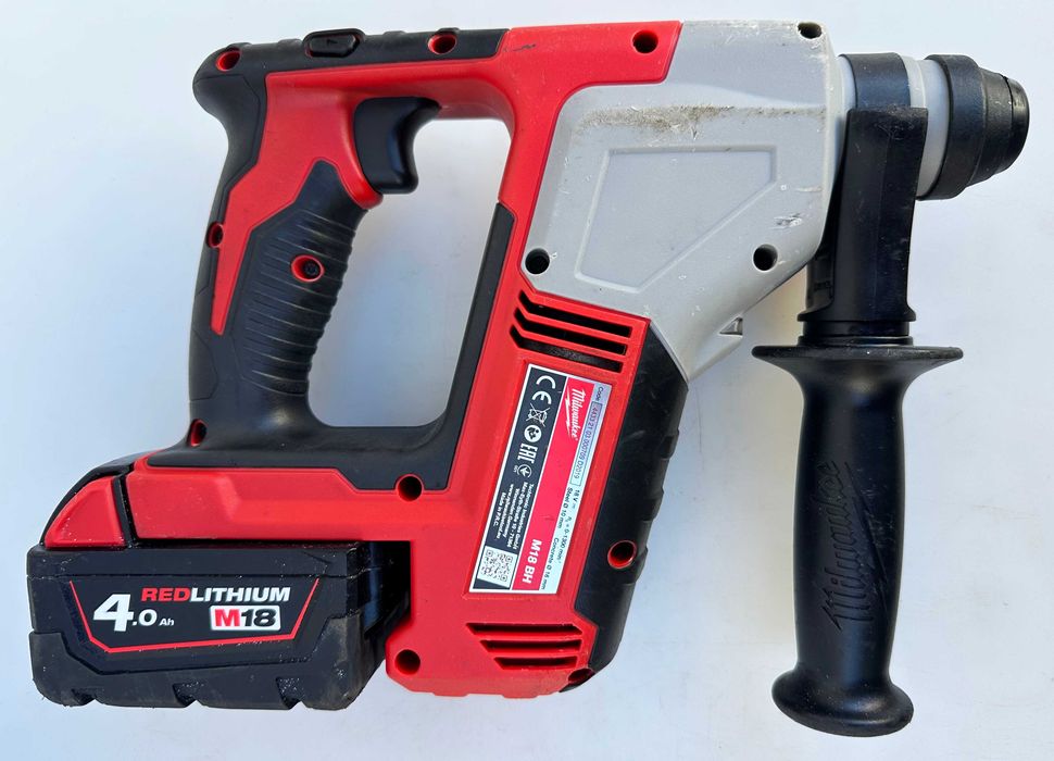 Milwaukee M18 BH - Акумулаторен перфоратор 2x18V 4.0Ah отличен!