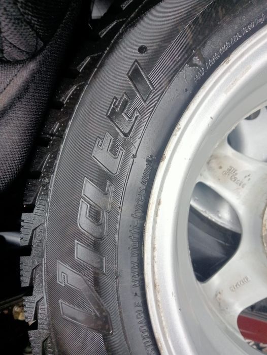 Продам зимнюю резину
