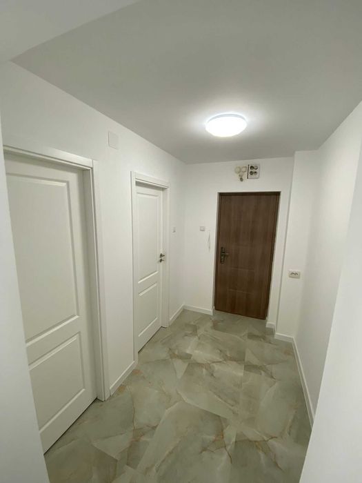 Vanzare apartament 2 camere locuinta /birou Metrou 1 Mai