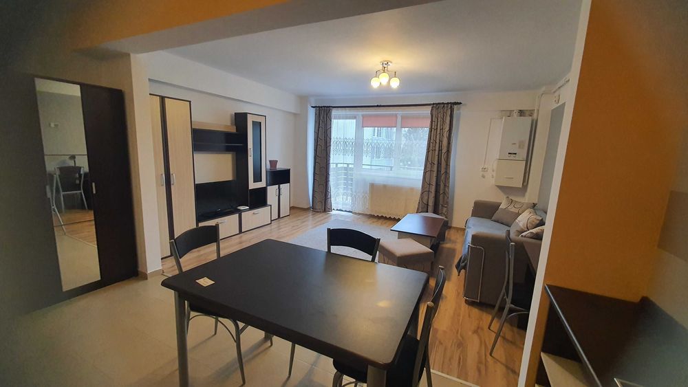 Garsoniera mobilata,cu parcare proprie ,bloc cu lift,  zona M.Viteazul