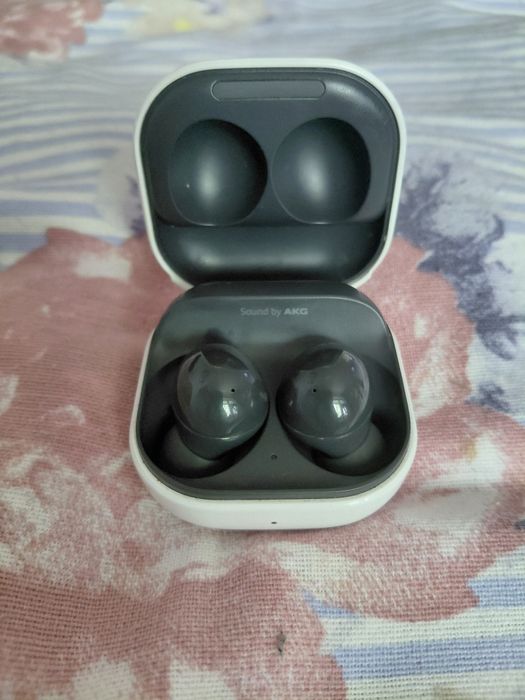 Samsung Buds 2 (рабочий)