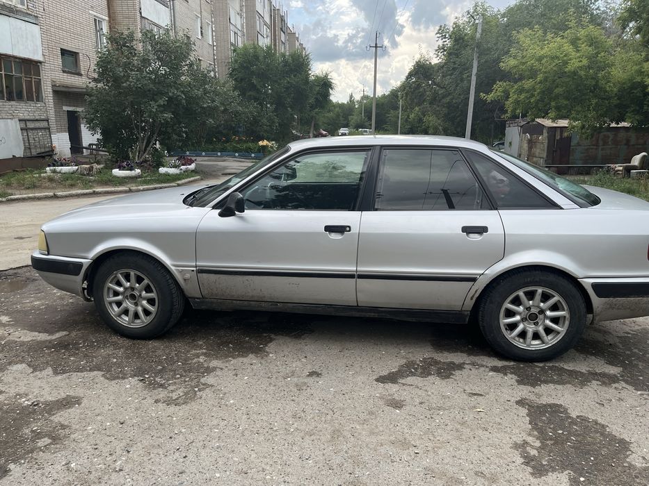 Продам Ауди 80 б4
