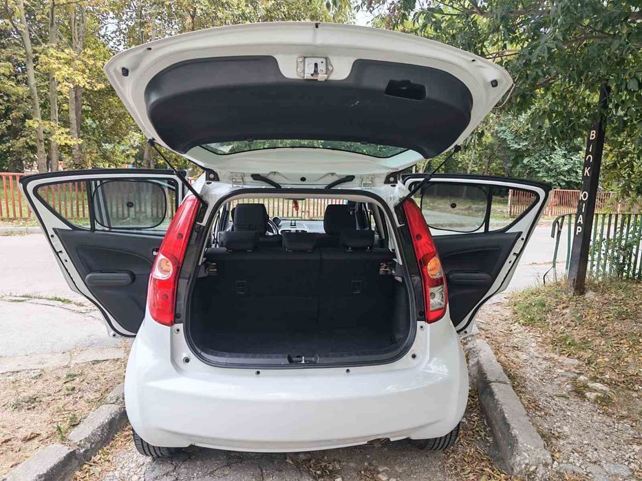 Продавам Suzuki Splash