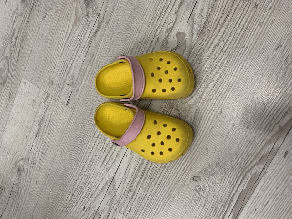 Обувь на девочку, сандалии, балетки, чешки, ботинки