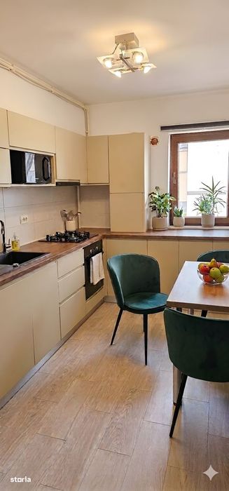 Inchiriere Apartament cu 3 camere si 2 bai in Sisesti